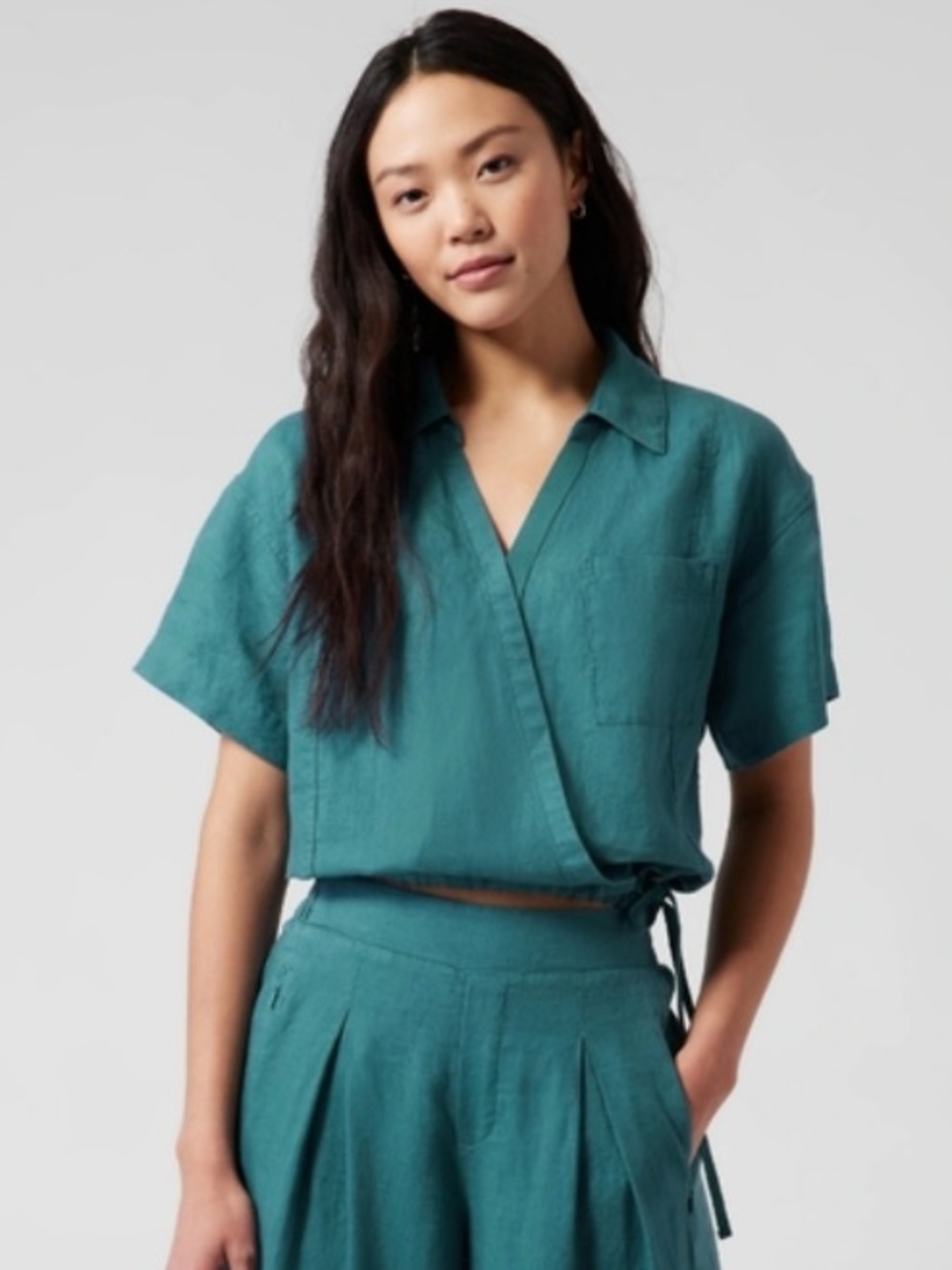 Athleta Playa 100% Linen Tie Surplice V-Neck Crop Shirt Teal Green Small